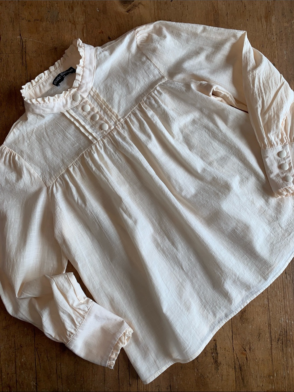 Scarlet Darkness Duchess Cream Ruffled Collar Blouse